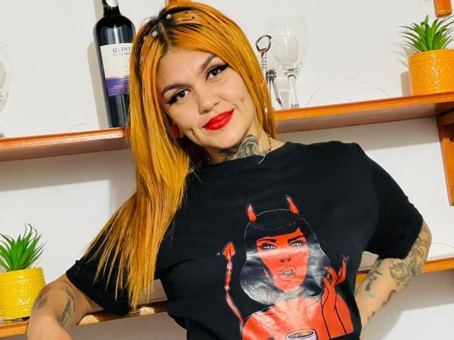 SophieMitchell - Live porn &amp; sex cam - 23458309