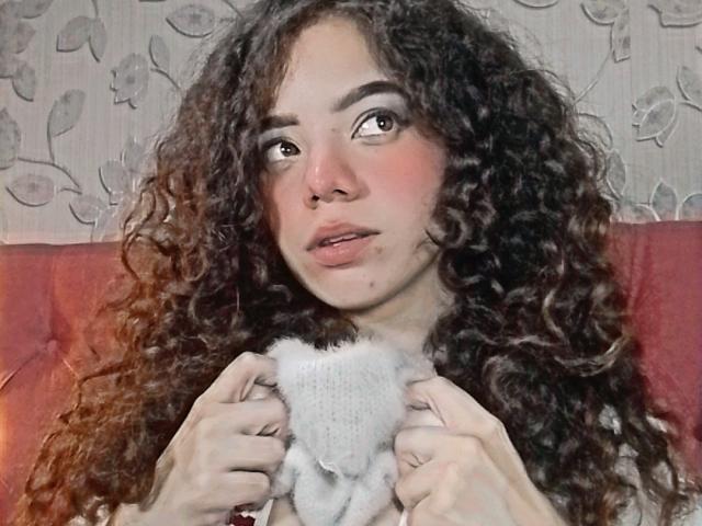 EmmaCowperr - Live sexe cam - 23459617