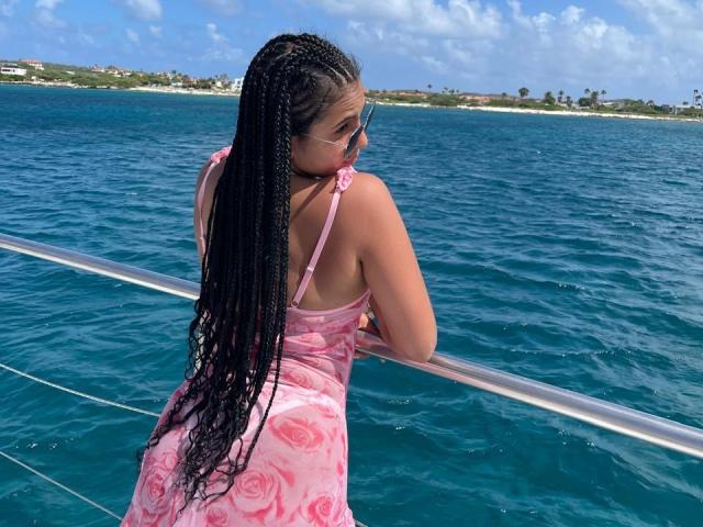 SarahXRouse - Live sex cam - 23467449