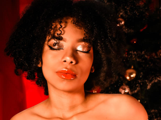 AmelieHills - сексуальная веб-камера в реальном времени - 23467657