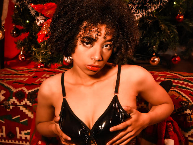 AmelieHills - сексуальная веб-камера в реальном времени - 23467665