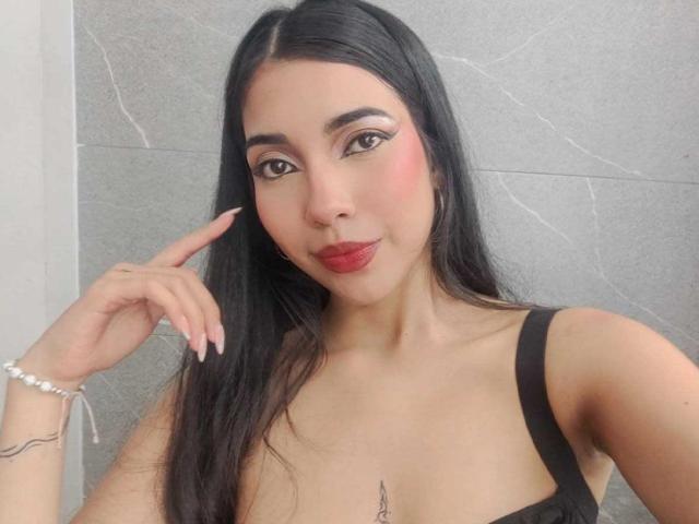 DaphneGrayx - Camera khiêu dâm &amp; quyến rũ trực tiếp - 23469945