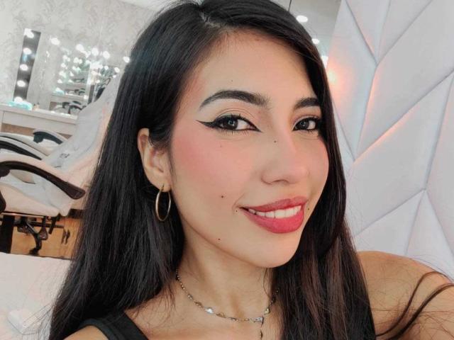 DaphneGrayx - Camera khiêu dâm &amp; quyến rũ trực tiếp - 23470069