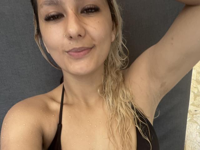 FloraSaenz - Live porn &amp; sex cam - 23472129
