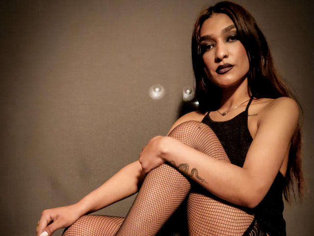 ElyWhitee - Live sexe cam - 23473949