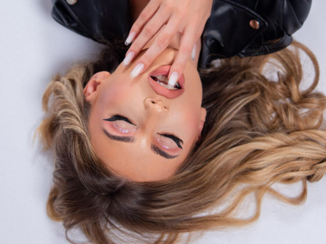 EvellineClaire - Live porn &amp; sex cam - 23475149