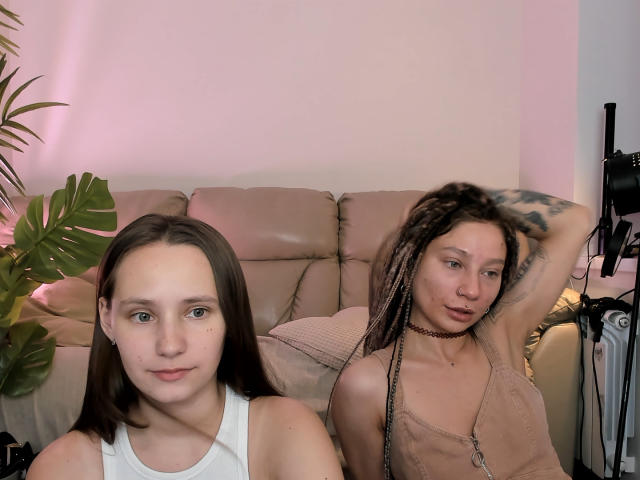 CaramellSex - Élő pornó és szexkamera - 23478365