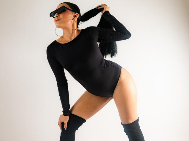 SofiaJames - Live porn &amp; sex cam - 23479085