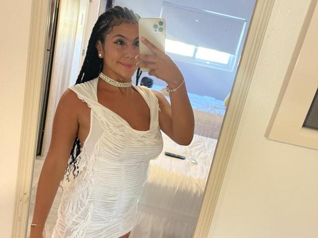 SarahXRouse - פורנו בשידור חי ומצלמת סקס - 23480573