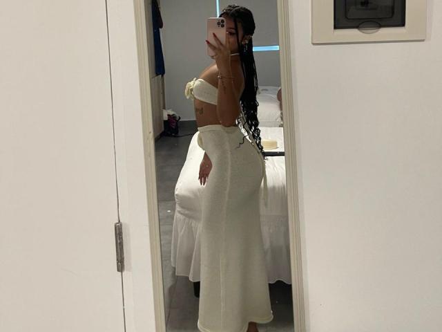 AlessiaFerry - Porno na żywo i seks kamera - 23481397