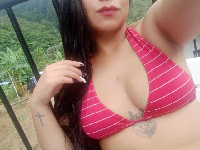 AlessiaEvans - Live porn &amp; sex cam - 23484421