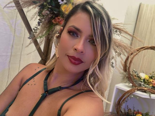 ChantalSex69 - Live porn &amp; sex cam - 23484801