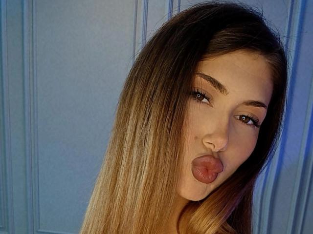 Michanelle - Live porn &amp; sex cam - 23487097