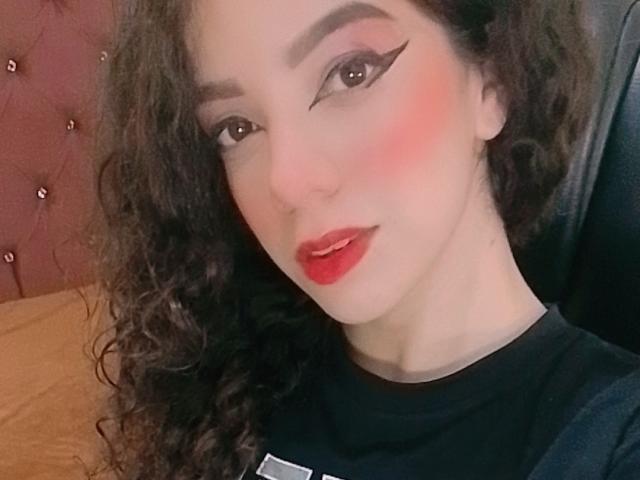 EmmaCowperr - Élő pornó és szexkamera - 23492013