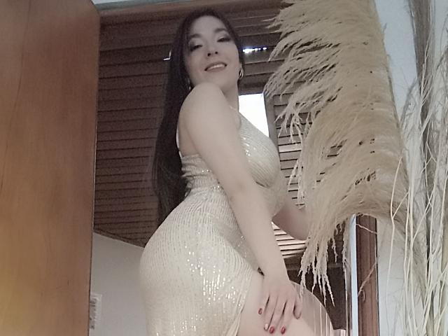 TaniaSanders - Live Sex Cam - 23493177