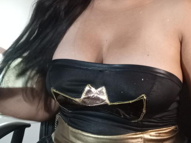 ArianithaXox - Porno na żywo i seks kamera - 23493689