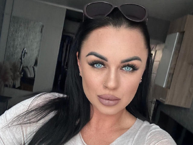 LuannaCute - Live porn &amp; sex cam - 23494317