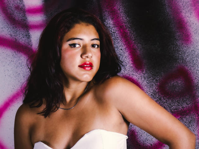 LucileFoster - Live porn &amp; sex cam - 23495105