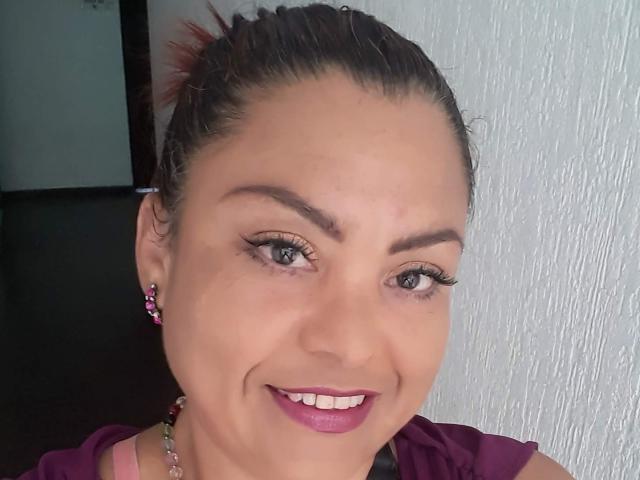 ChrissyKnox - Live sex cam - 23499393