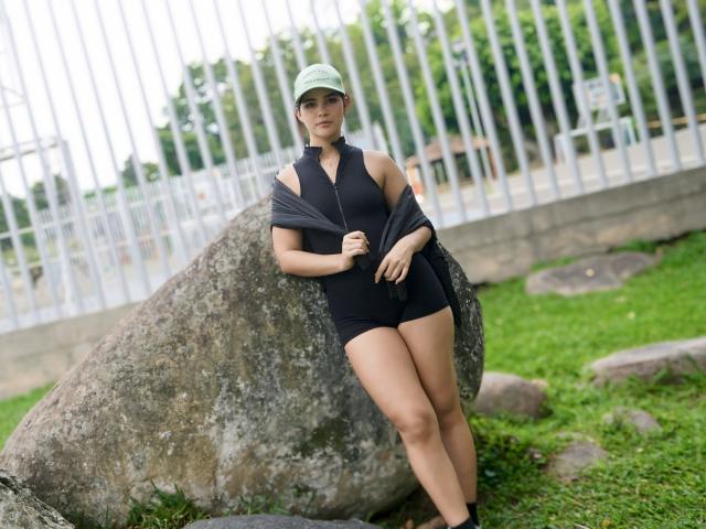 ScarlletZhen - Live porn &amp; sex cam - 23514281