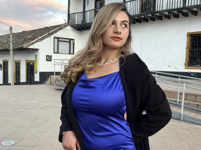 AtheneaRossi - Live porn &amp; sex cam - 23516309