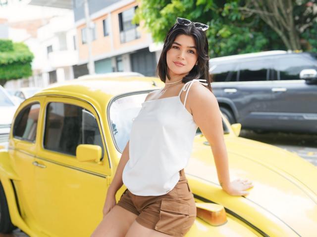 ScarlletZhen - Live porn &amp; sex cam - 23517717