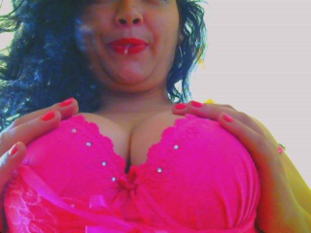 CurvySquirt - Sexe cam en vivo - 2351796