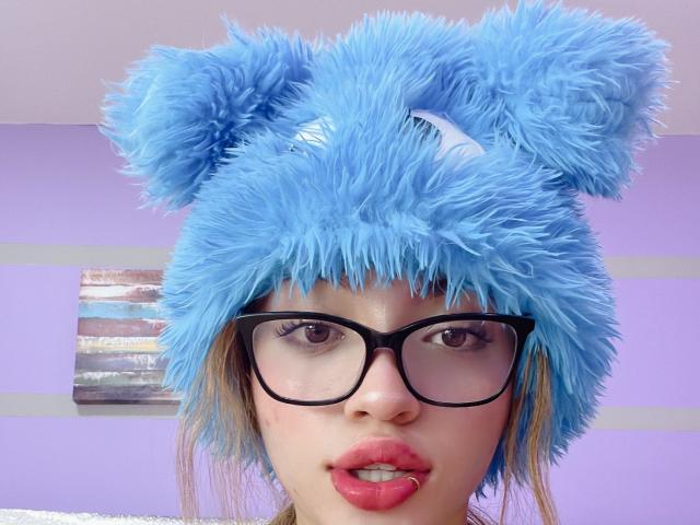 IvyCoxGlad - Live porn &amp; sex cam - 23518897