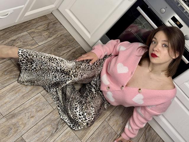 KiraDripe - Live porn &amp; sex cam - 23522341