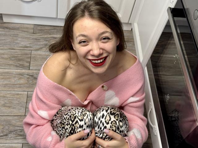 KiraDripe - Live porn &amp; sex cam - 23522357