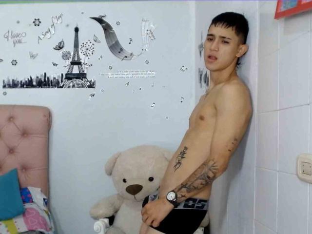 JohanKind - Live porn &amp; sex cam - 23524937