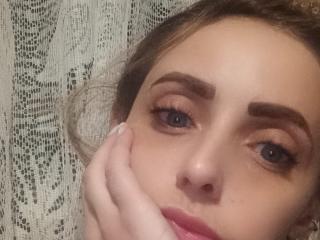 BrendaSmile - Camera khiêu dâm &amp; quyến rũ trực tiếp - 23529249