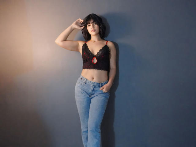 ScarlletZhen - Élő pornó és szexkamera - 23532697