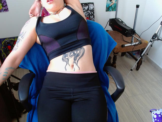 NatashaLau - ライブポルノ&amp;セックスカム - 23533049