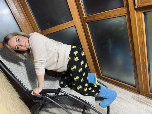 SnezhanaRells - Live sex cam - 23550213