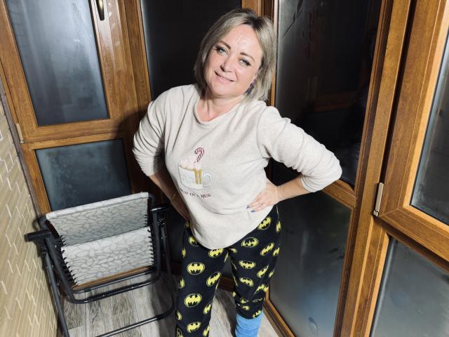 SnezhanaRells - Live porn &amp; sex cam - 23550265