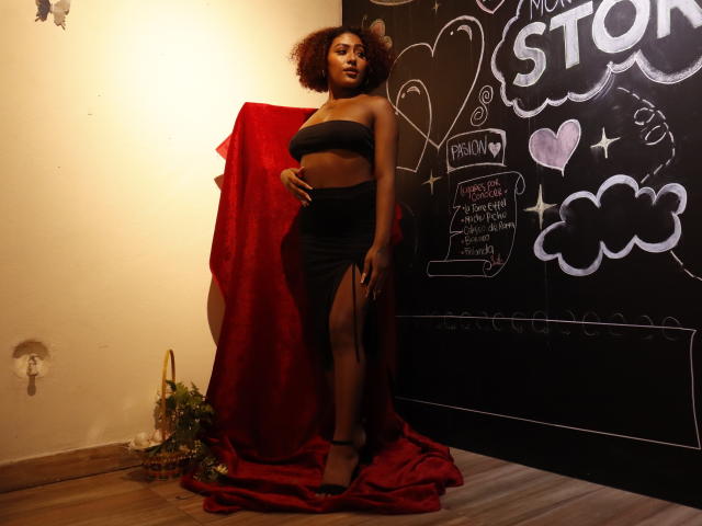 AmberQueeny - Live sexe cam - 23558845