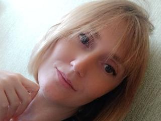 LisaConnie - Live porn &amp; sex cam - 23560813