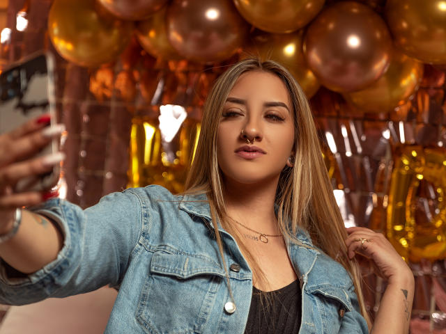 BellaLune - Camera khiêu dâm &amp; quyến rũ trực tiếp - 23564605