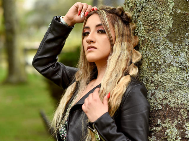 BellaLune - сексуальная веб-камера в реальном времени - 23564657