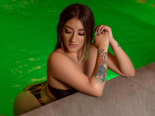 BellaLune - Live porn &amp; sex cam - 23564773