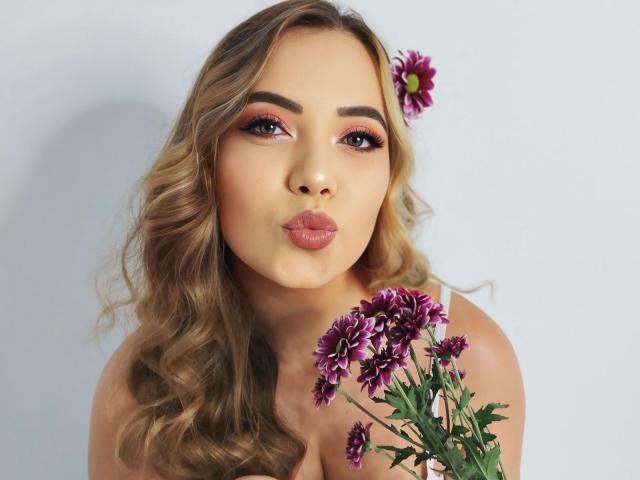 ZoeTobon69 - Porno na żywo i seks kamera - 23565541