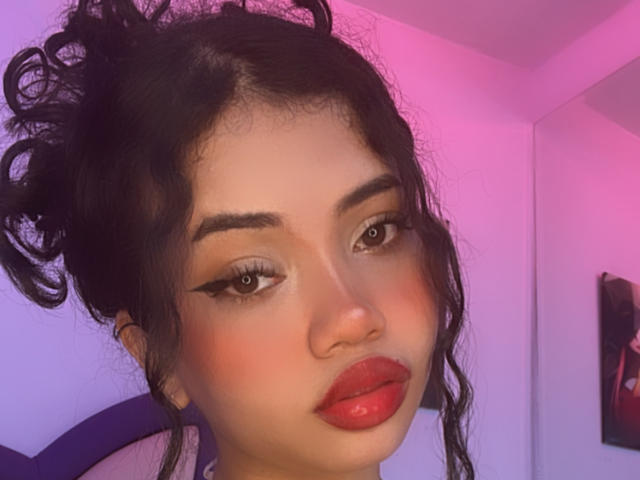 LiliMays - Élő pornó és szexkamera - 23571193