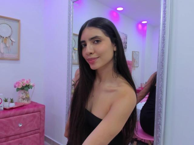 LuanaJoys - Live porn &amp; sex cam - 23571885