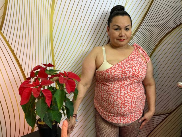 EllenaMilf - Élő pornó és szexkamera - 23575617