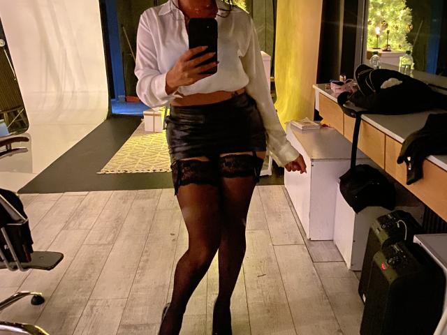 GalaMalkova - Live porn &amp; sex cam - 23578325