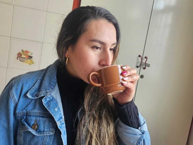 AliceDussan - Live porn &amp; sex cam - 23582385