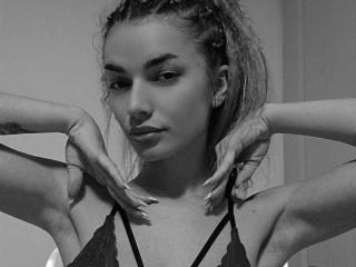 IngridI - Live porn &amp; sex cam - 23582629