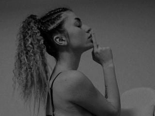 IngridI - Live porn &amp; sex cam - 23582637