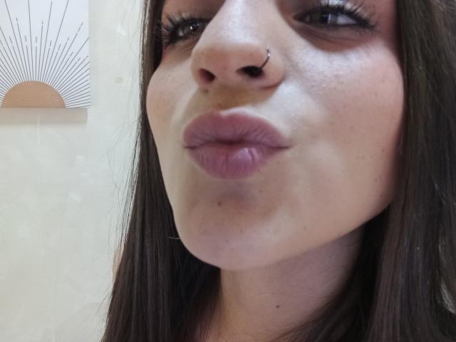 SarahhTanyas - Sexe cam en vivo - 23583545